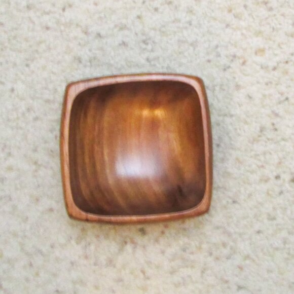 Gorgeous Square Wood Bowl - Picture 2 of 4
